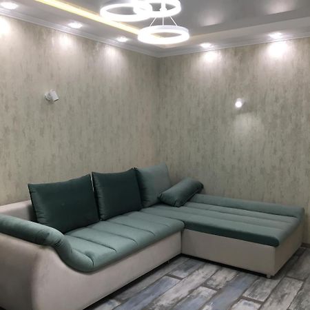 L&A Apartment Kiev Ngoại thất bức ảnh